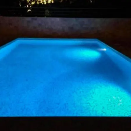 Inviting In With Shared Pool Apartment *