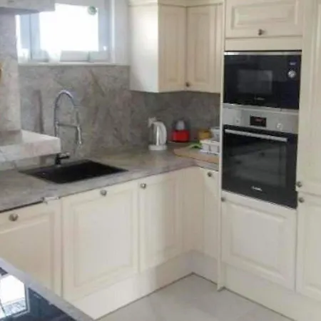 In Near Beaches アパート *