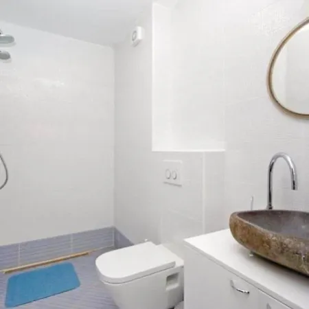 Inviting In With Shared Pool *